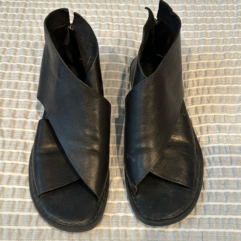 Born leather bootie sandals